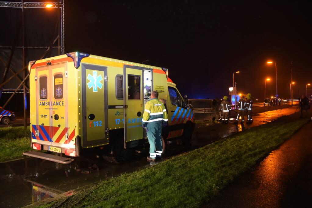 3 gewonden na flinke aanrijding met meerdere autos