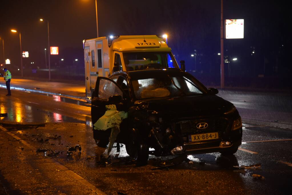 3 gewonden na flinke aanrijding met meerdere autos