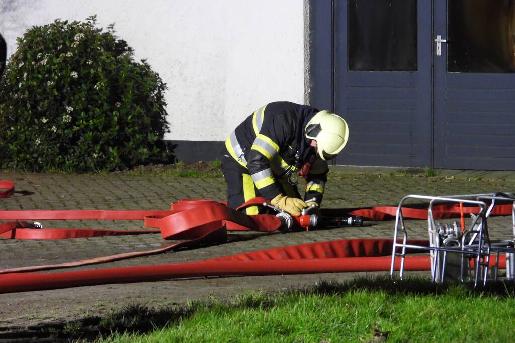 Boerderij verwoest door uitslaande brand