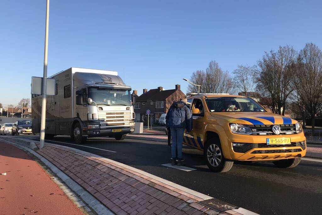 Harselaarse tunnel geblokkeerd door defecten vrachtwagen