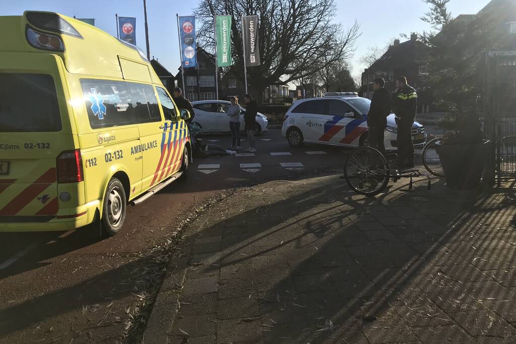 Fietser gewond na aanrijding met auto