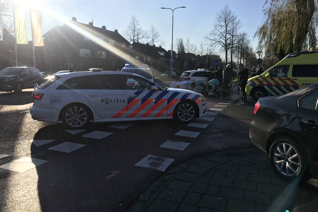 Fietser gewond na aanrijding met auto