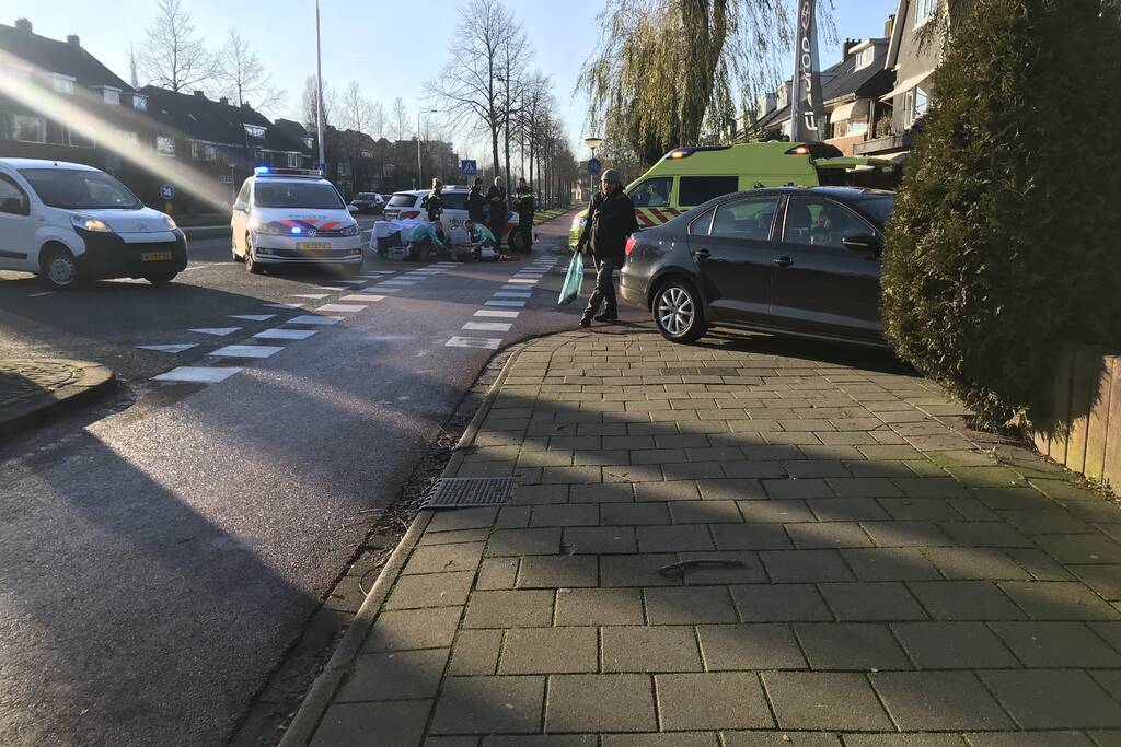 Fietser gewond na aanrijding met auto
