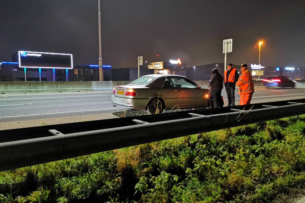 Flinke schade na aanrijding tussen auto en vrachtwagen
