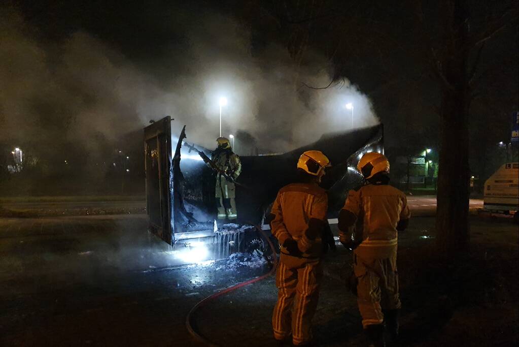 Aanhanger verwoest door brand
