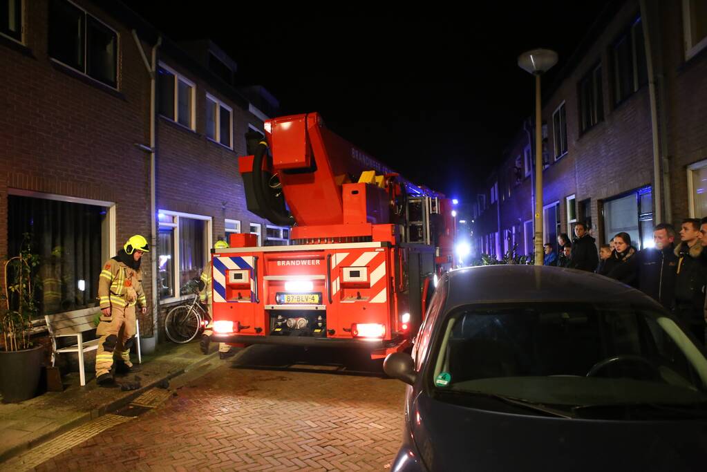 Schoorsteenbrand snel onder controle