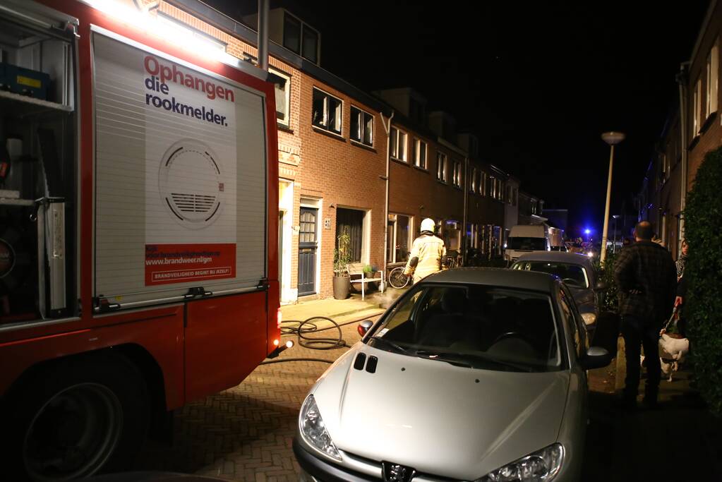 Schoorsteenbrand snel onder controle