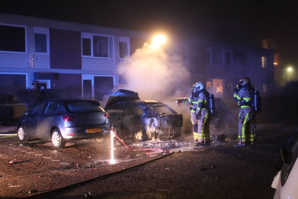 Personenauto verwoest door brand
