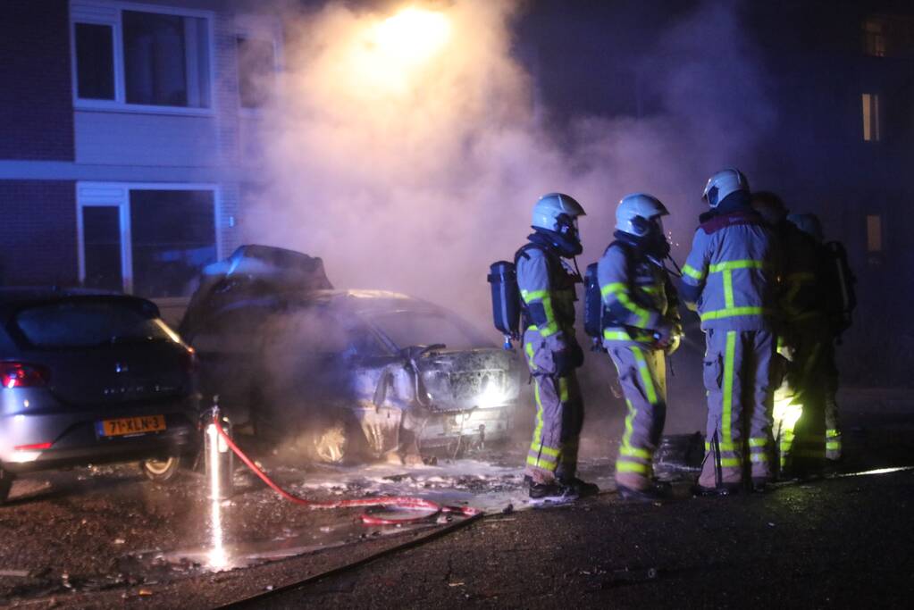 Personenauto verwoest door brand