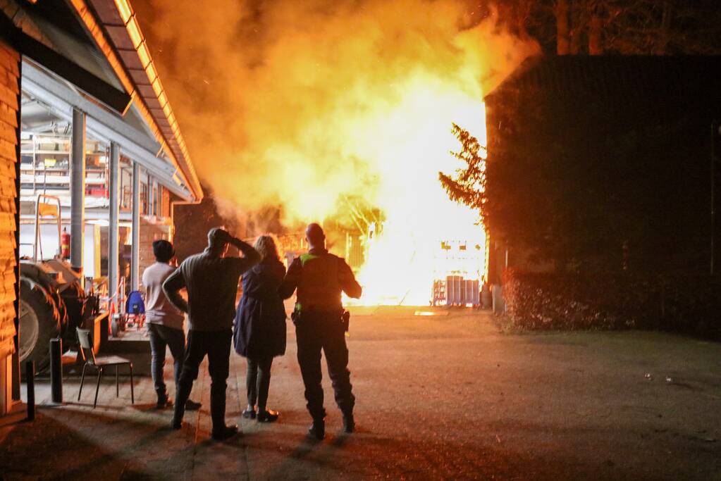 Flinke brand verwoest schuur