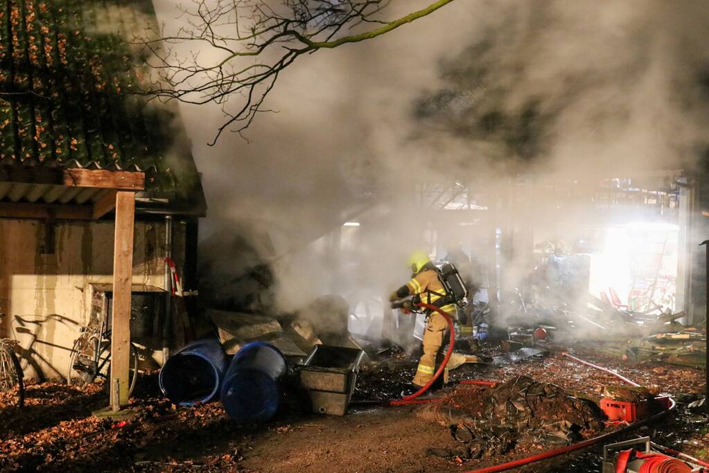 Flinke brand verwoest schuur
