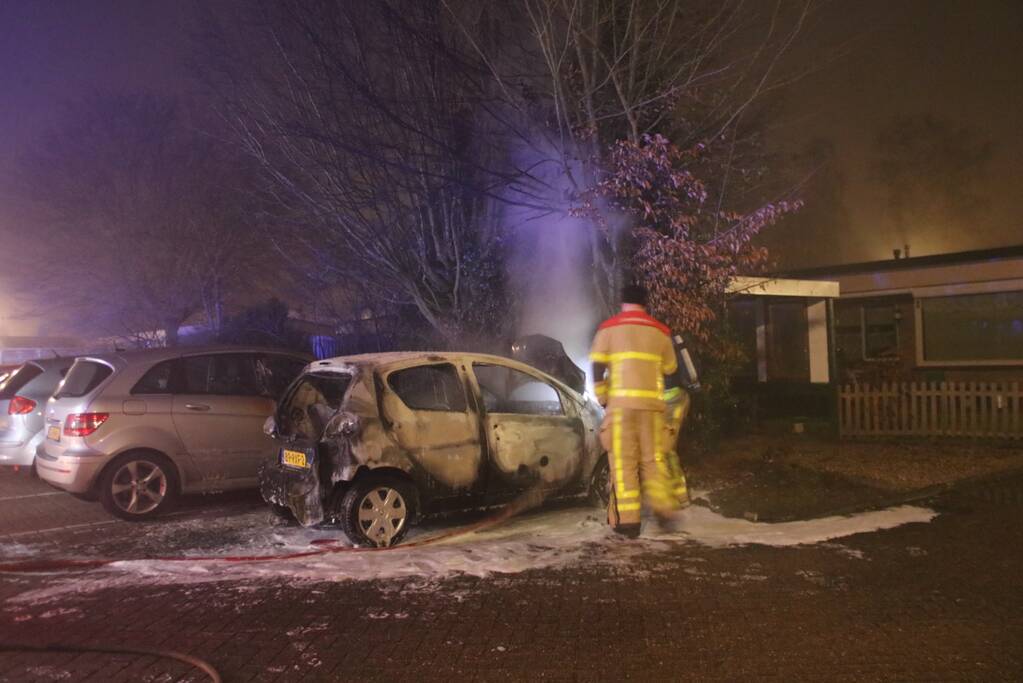 Auto brand volledig uit