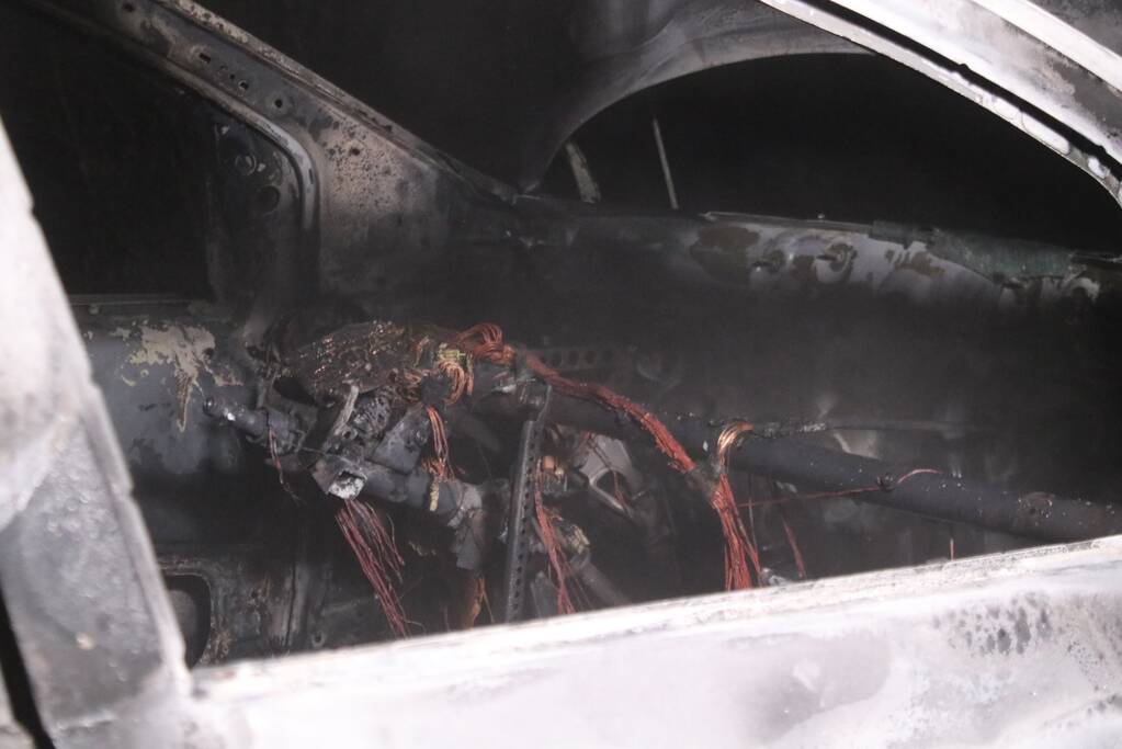 Auto brand volledig uit