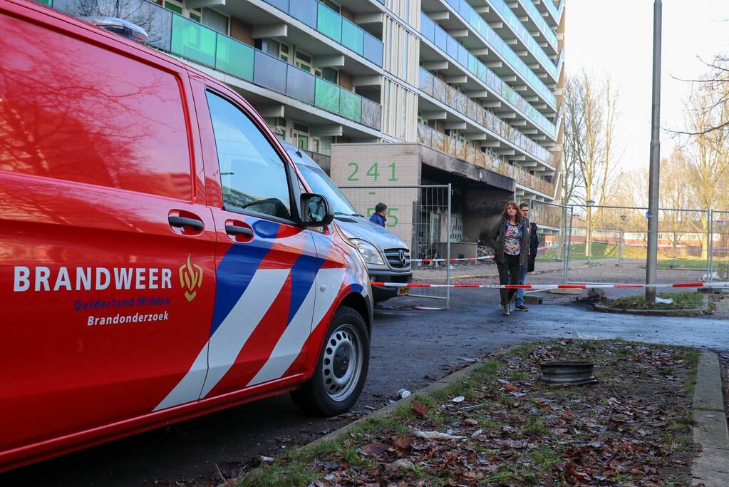 Vader en 4-jarig zoontje overleden bij brand in flat