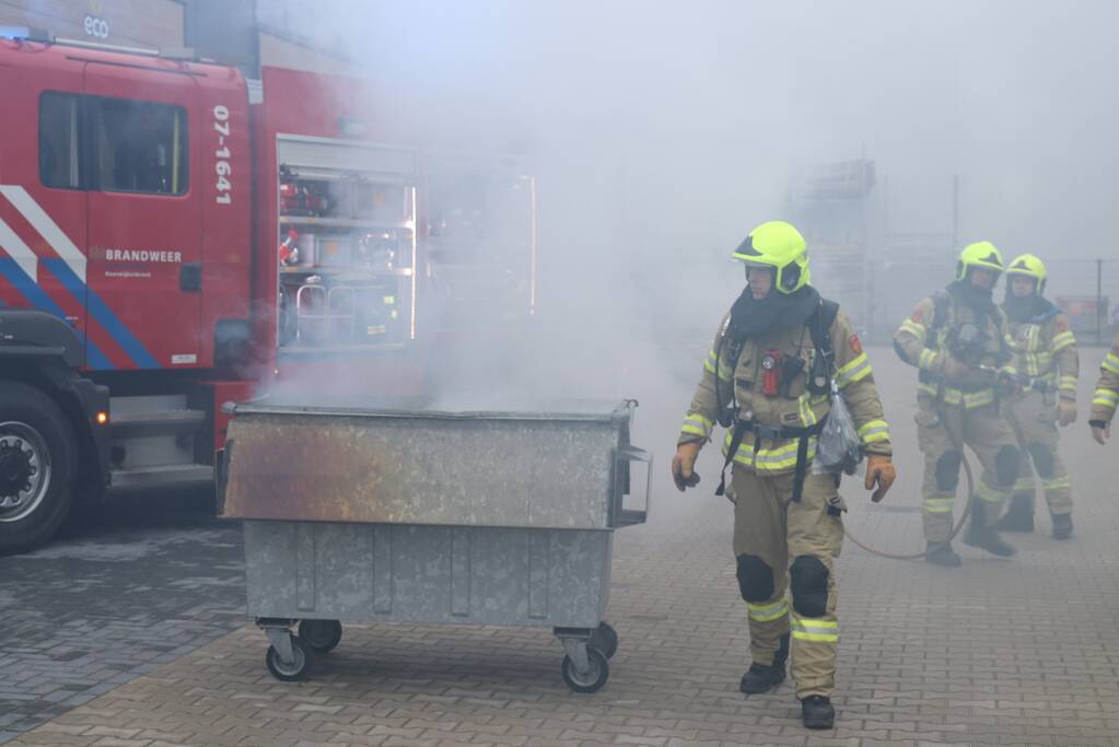 Afvalcontainer vat vlam