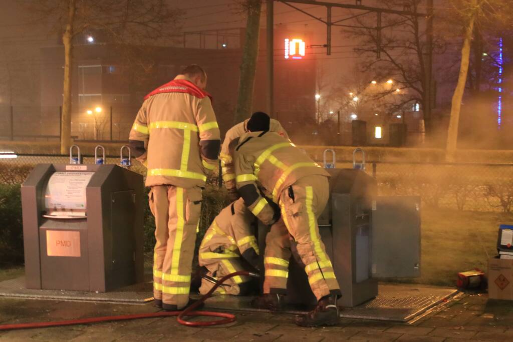 Brand ontstaan in ondergrondse container