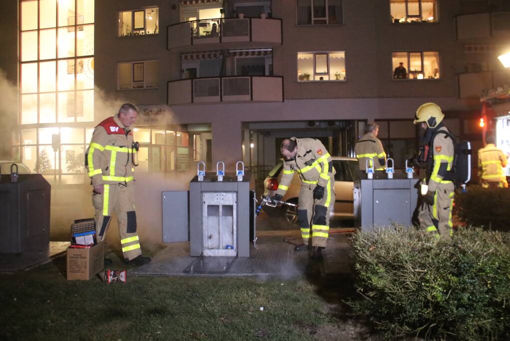 Brand ontstaan in ondergrondse container