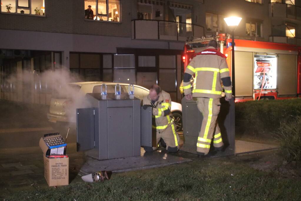 Brand ontstaan in ondergrondse container