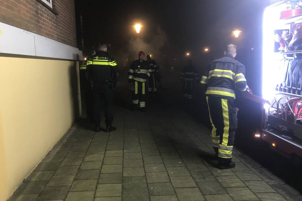 Brand in papiercontainer door vuurwerk