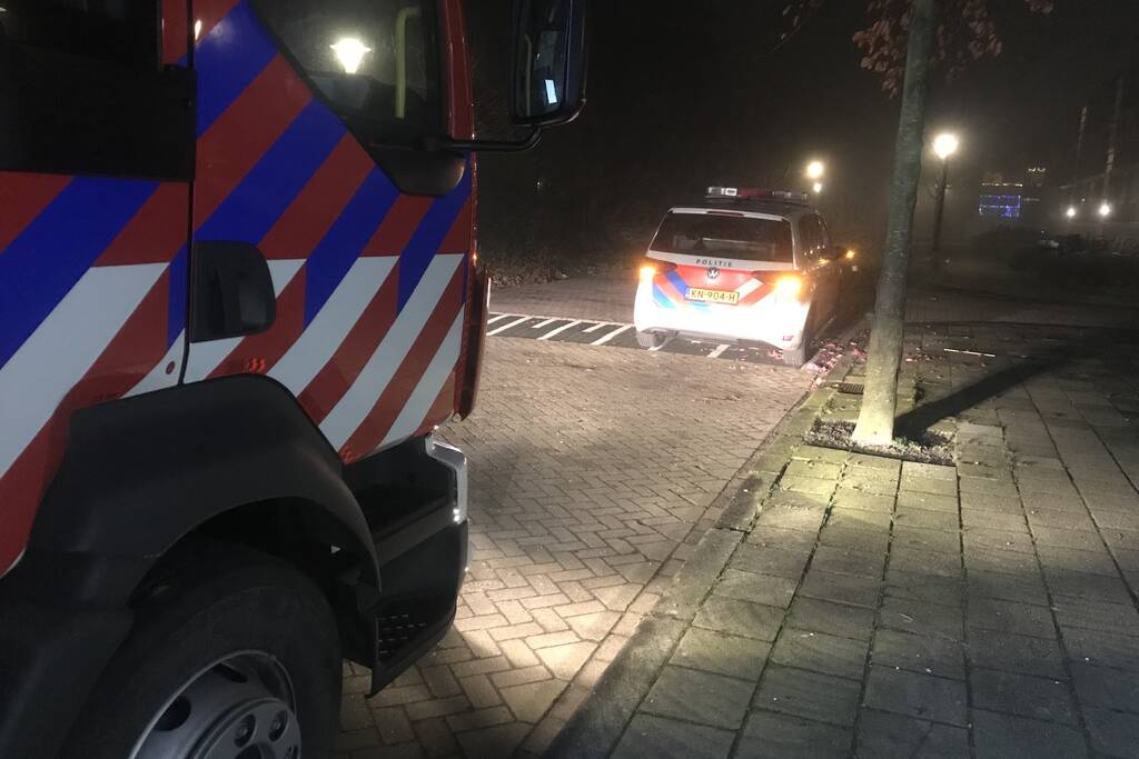 Brand in papiercontainer door vuurwerk