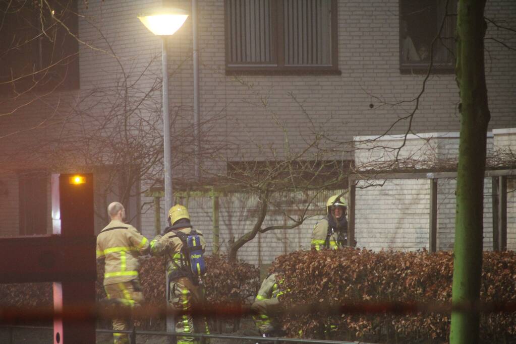 Flinke rookontwikkeling bij brand in woning