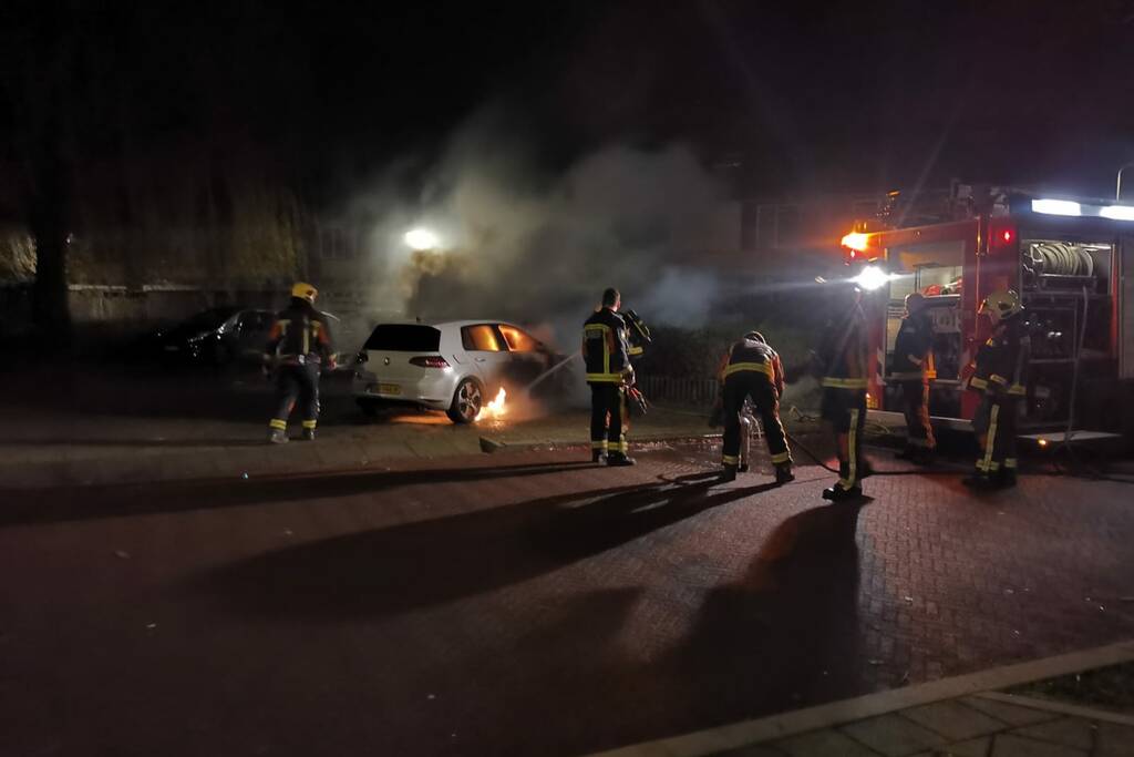 Auto verwoest door brand