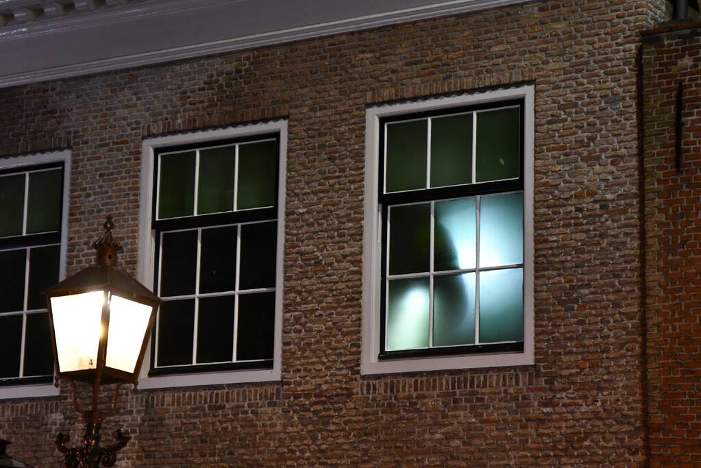 Grote brand historisch pand, brand moeilijk te bestrijden