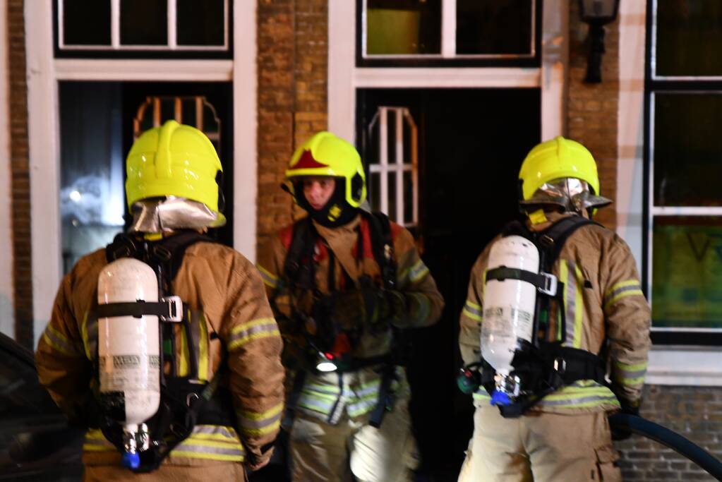 Grote brand historisch pand, brand moeilijk te bestrijden