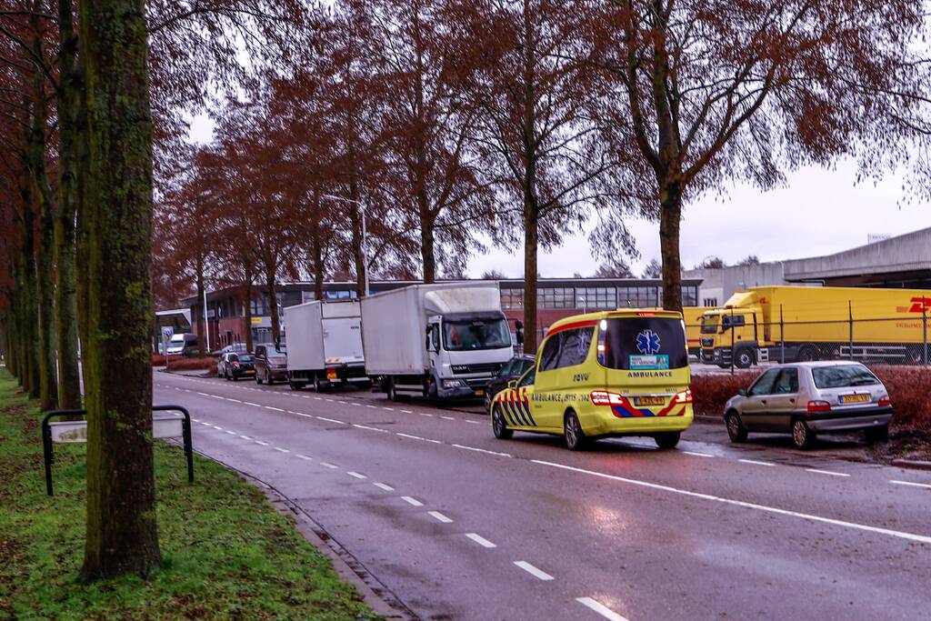 Overstekende voetganger aangereden door auto