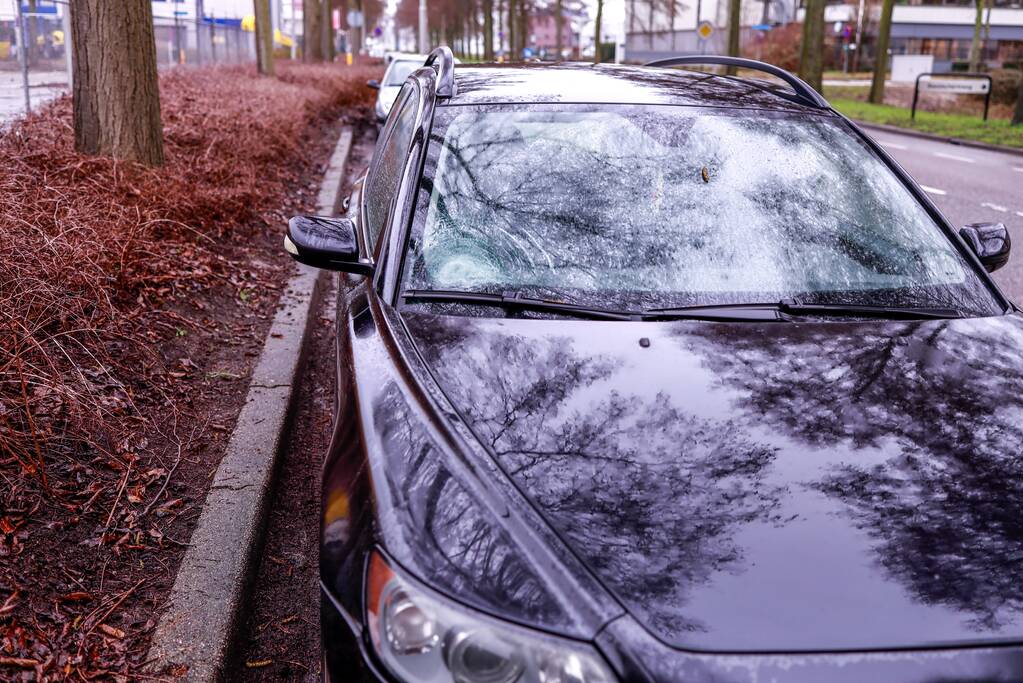 Overstekende voetganger aangereden door auto