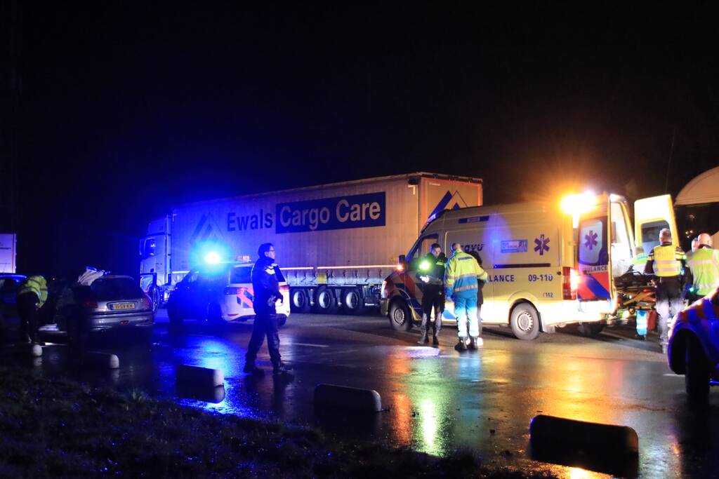 Massale inzet hulpdiensten bij tankstation om medisch noodgeval