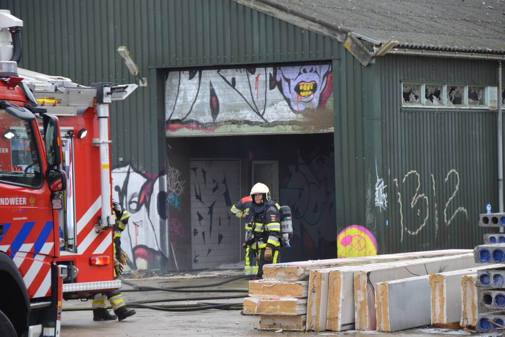 Opnieuw brand in leegstaande loods