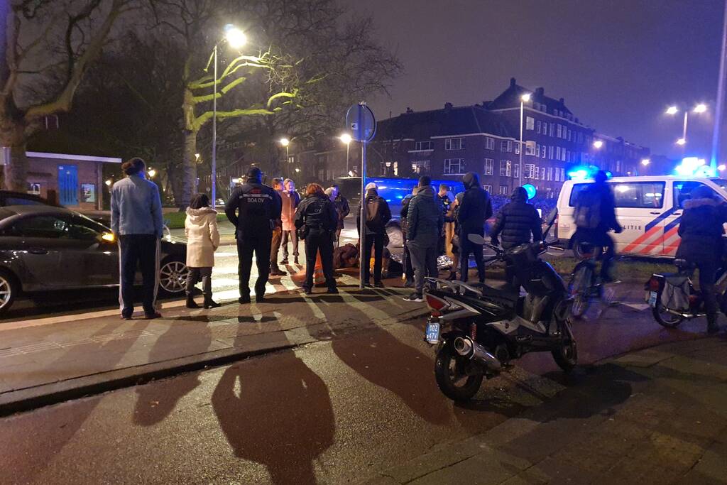 Scooterrijder gewond na aanrijding