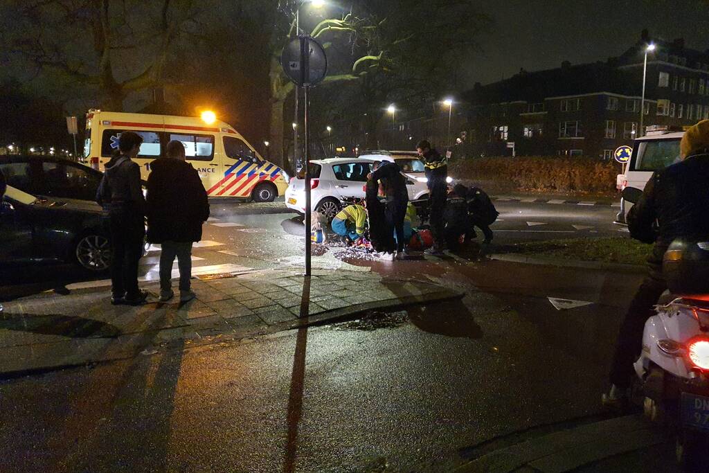 Scooterrijder gewond na aanrijding