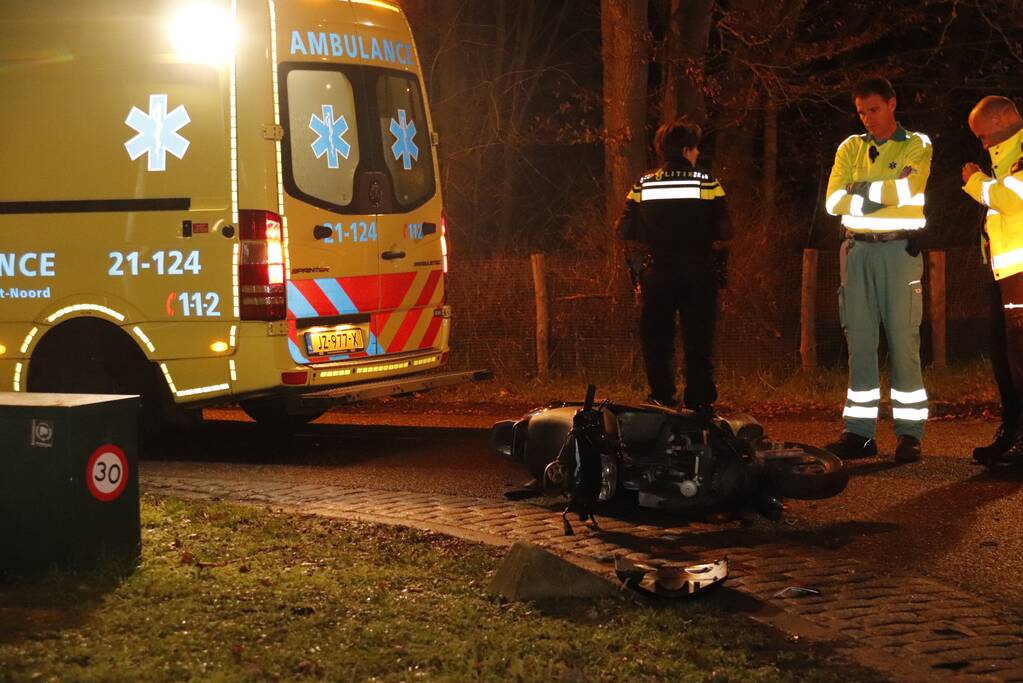 Scooterrijder aangereden door personenauto