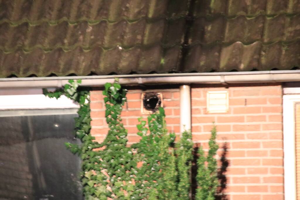 Gewonde en veel rook bij brand in woning