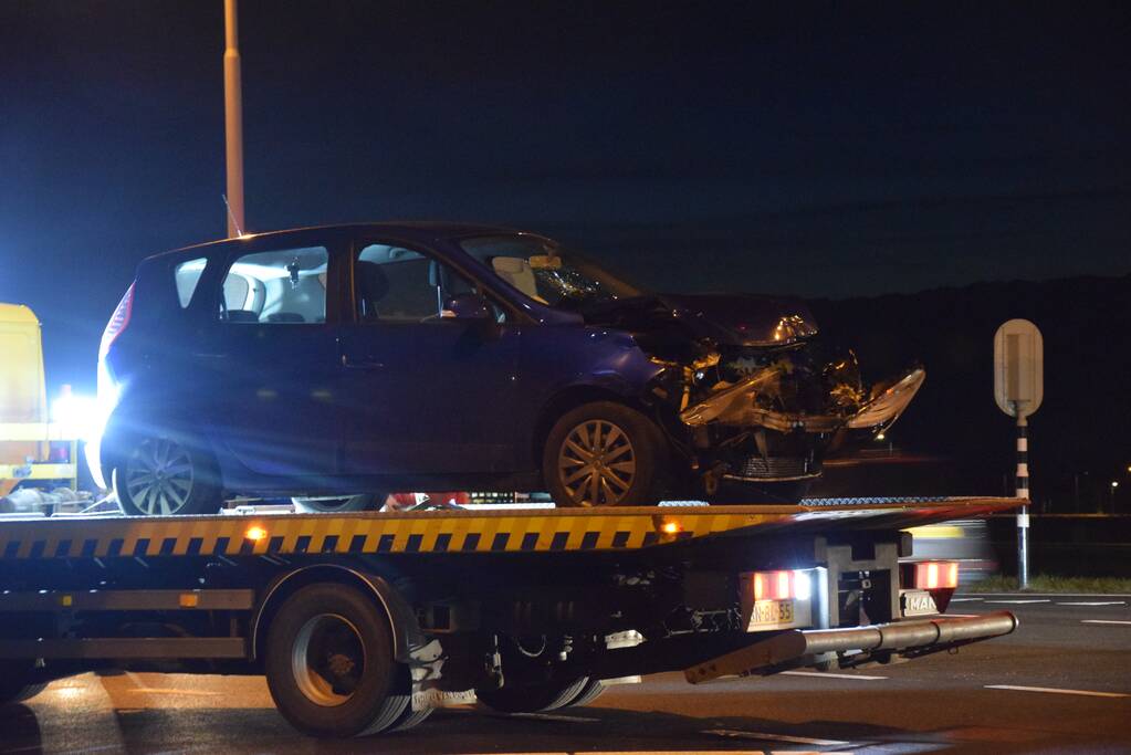 Flinke schade  bij botsing op kruising