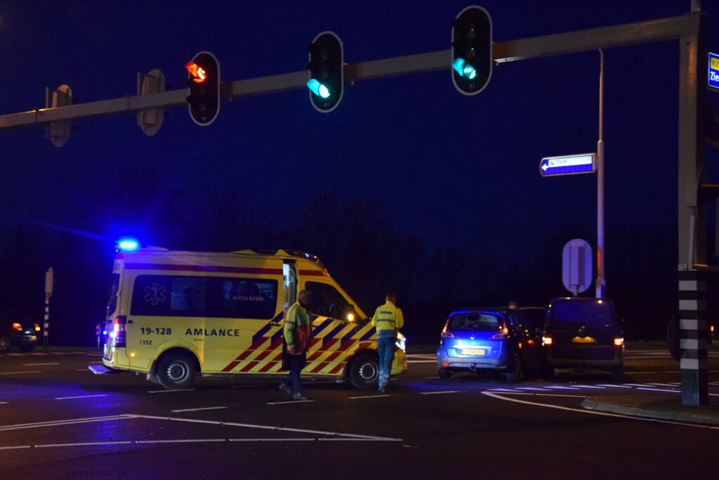 Flinke schade  bij botsing op kruising