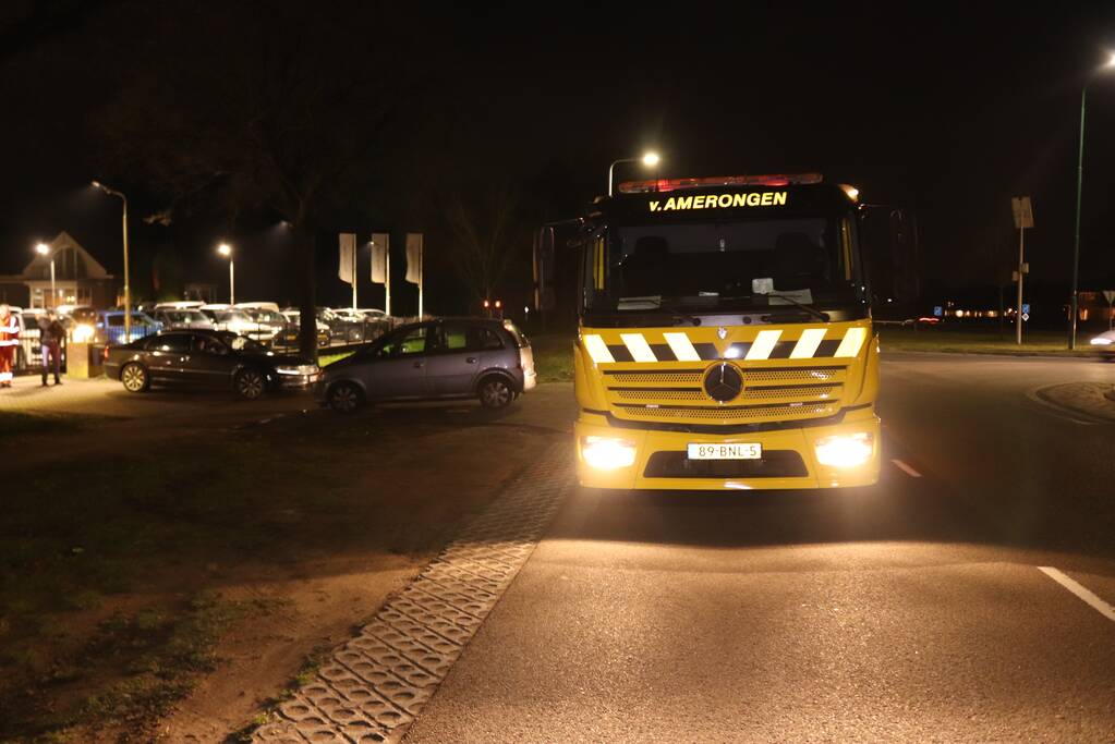 Schade na ongeval op rotonde