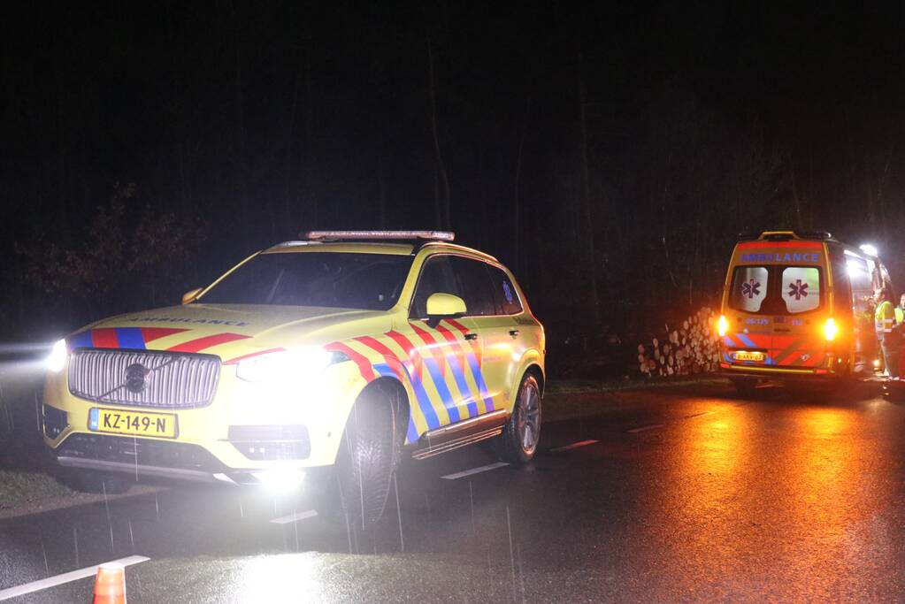 Auto over de kop geslagen