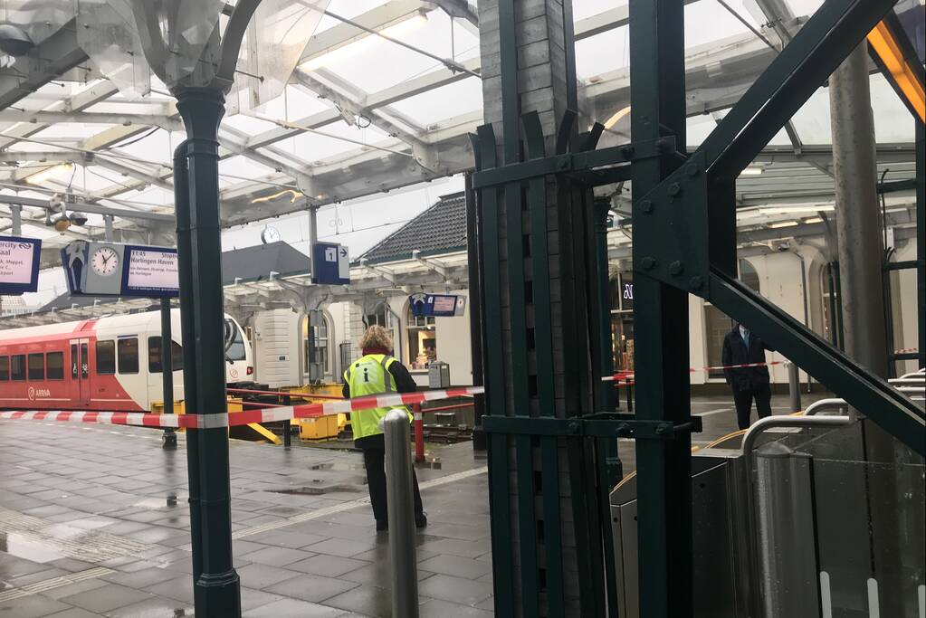 Verdacht pakketje aangetroffen in trein op station