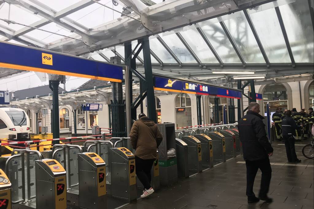Verdacht pakketje aangetroffen in trein op station