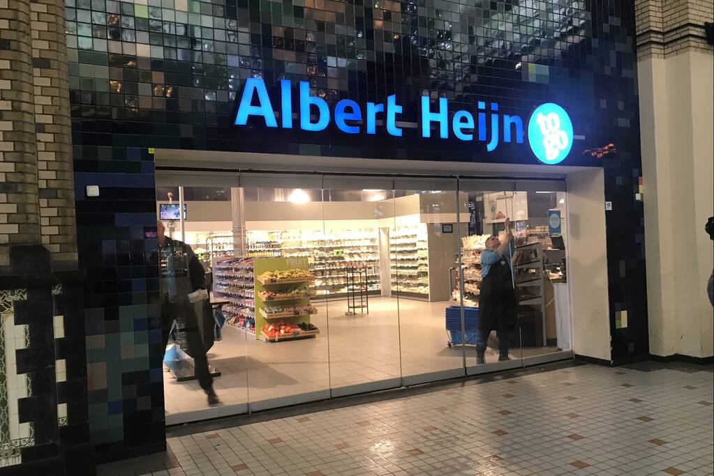 Verdacht pakketje aangetroffen in trein op station