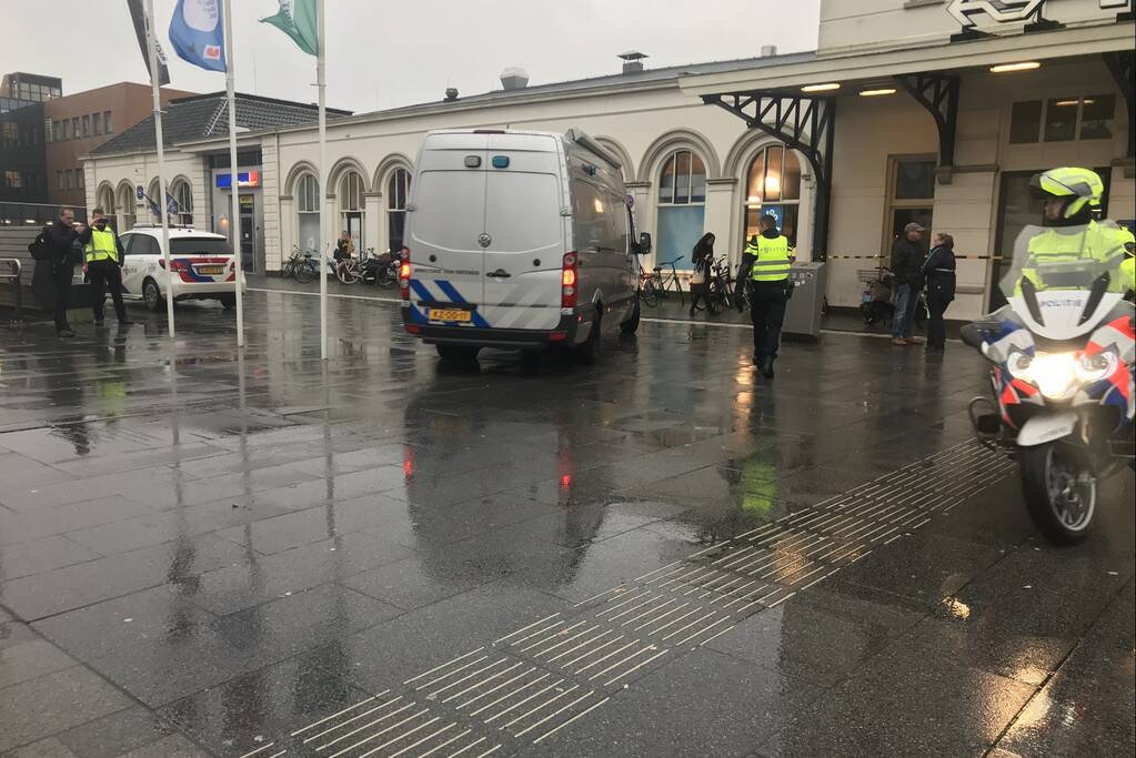 Verdacht pakketje aangetroffen in trein op station