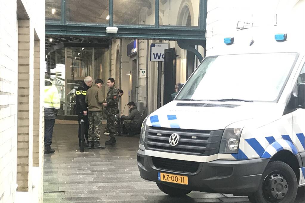 Verdacht pakketje aangetroffen in trein op station
