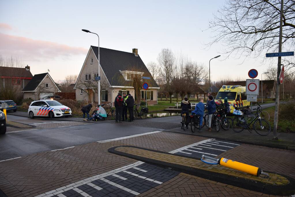 Twee fietsers gewond na botsing