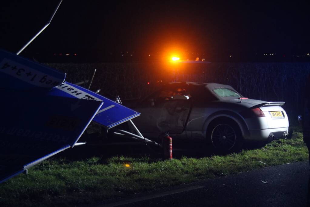 Flinke schade en gewonden na kop-staart aanrijding