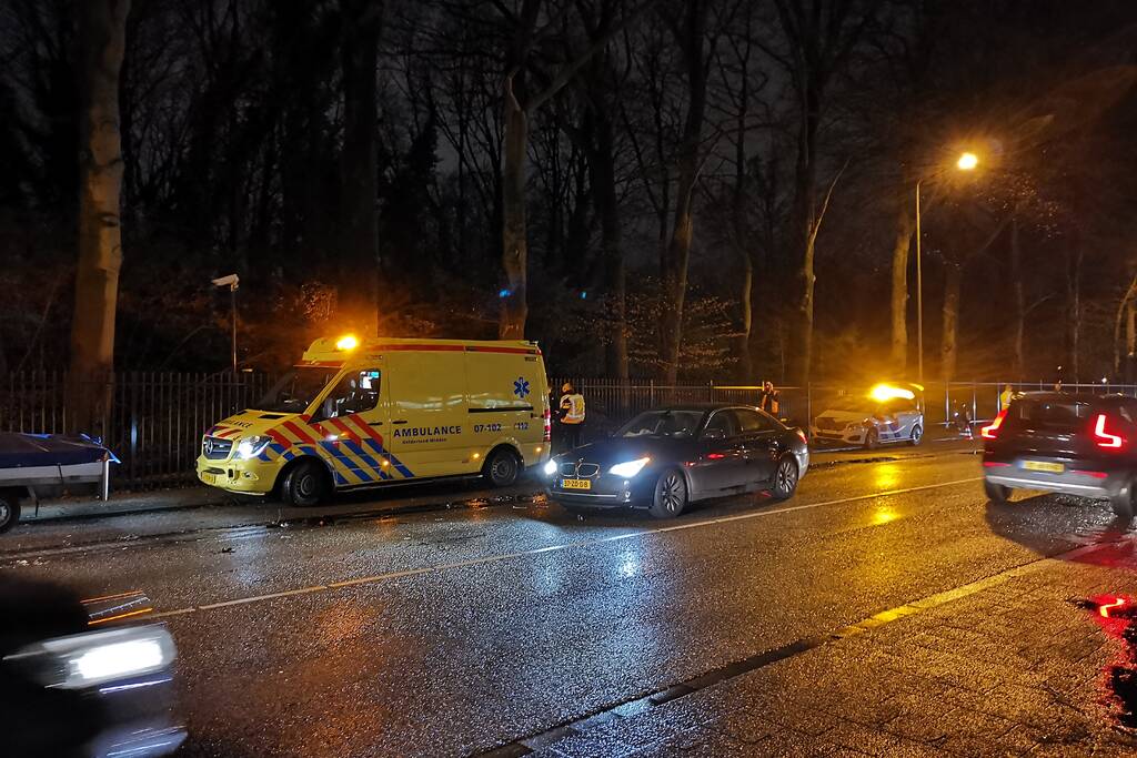 Vier autos betrokken bij kop-staartaanrijding