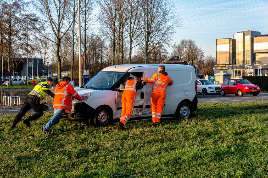 Auto's zwaar beschadigd na ongeval