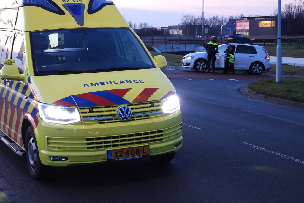 Fietser gewond na aanrijding met personenauto